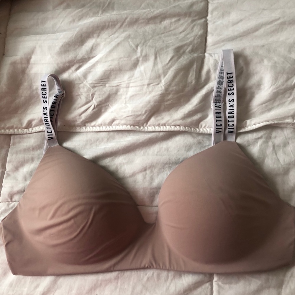 Victoria Secret T-Shirt Bra